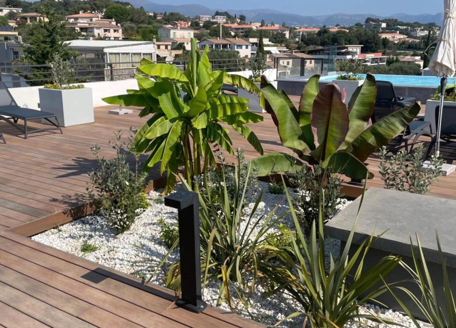 3 Pieces Neuf Piscine Debordement En Rooftop Villeneuve-Loubet 0*,