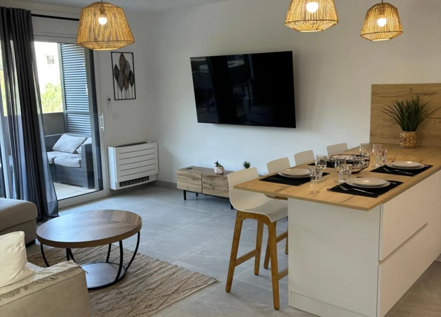 3 Pieces Neuf Piscine Debordement En Rooftop Villeneuve-Loubet