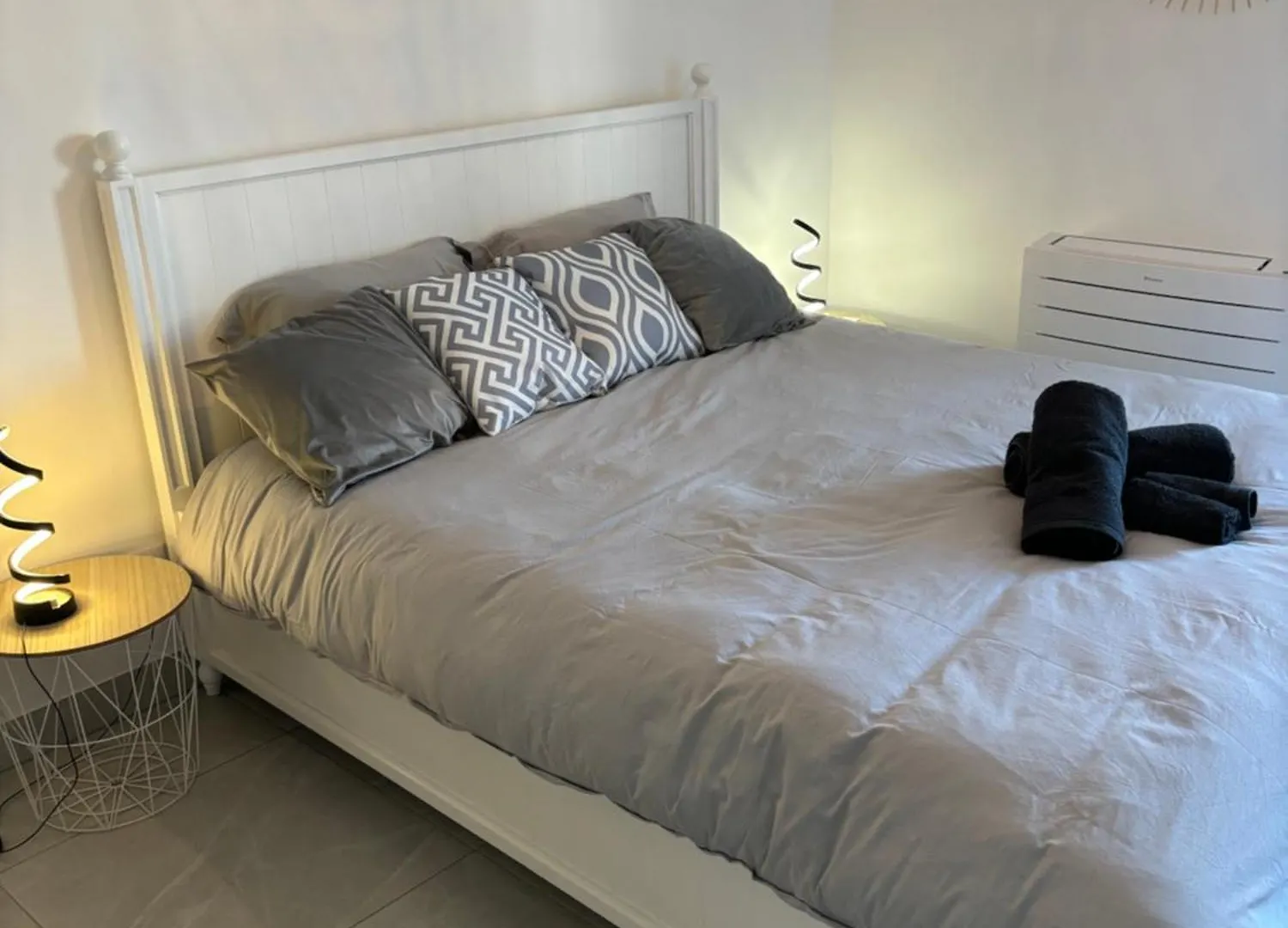 3 Pieces Neuf Piscine Debordement En Rooftop Villeneuve-Loubet Apartment